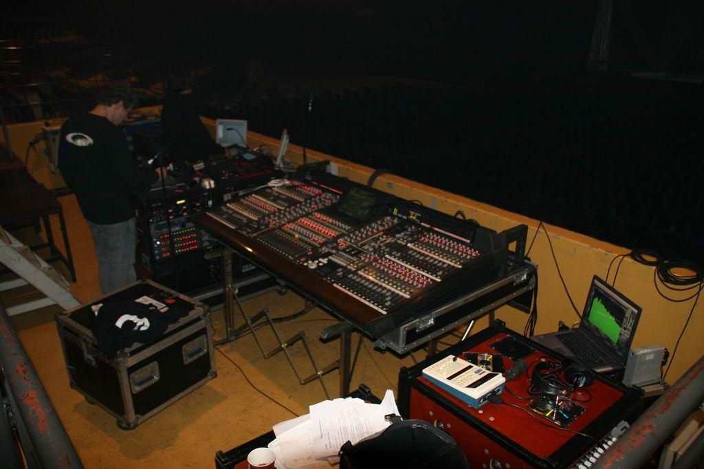 051005_1507_caen_20d