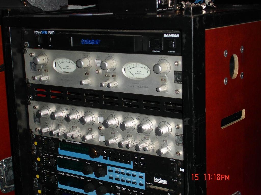 051015_1626_tours-vinci_150